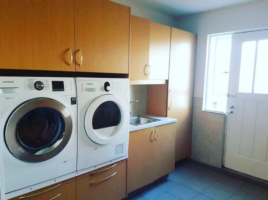 Akureyri Central Rooms Dış mekan fotoğraf